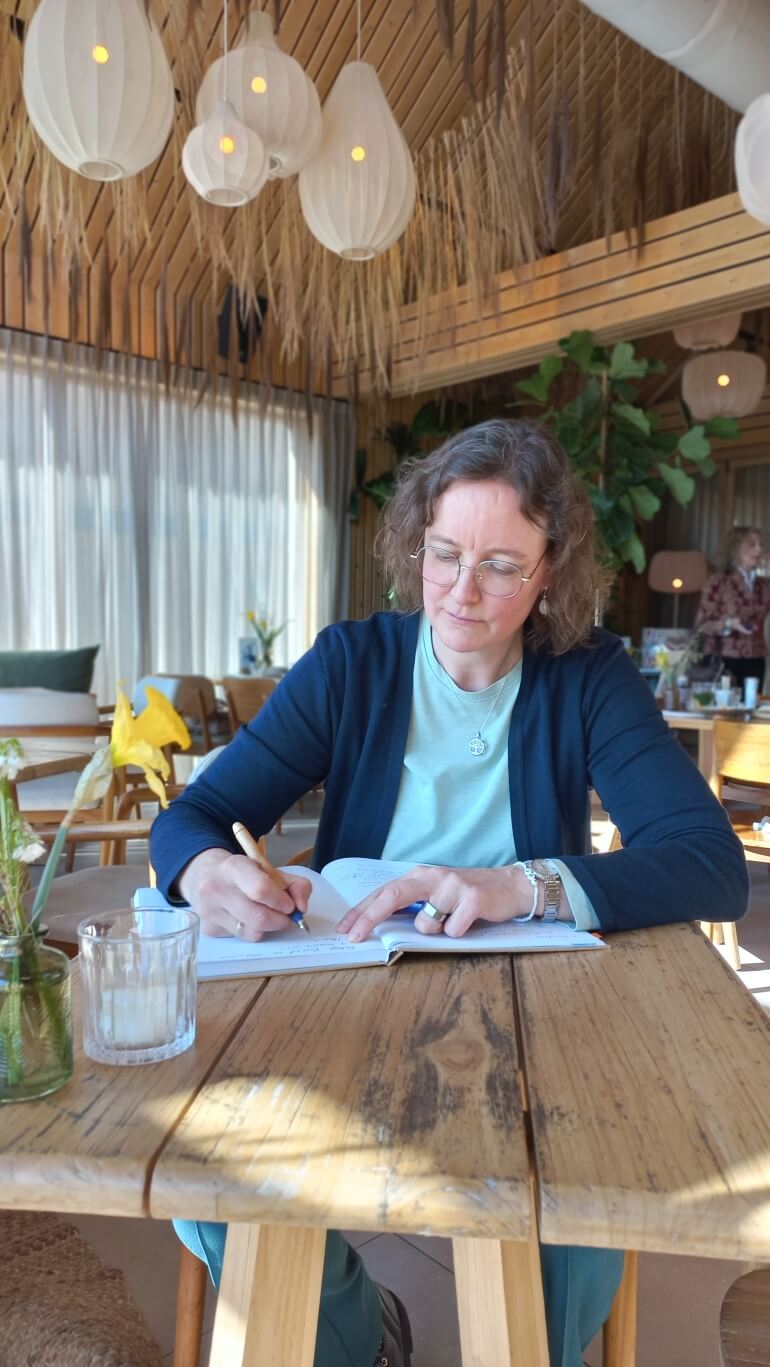 Over Jutta Hartkoorn